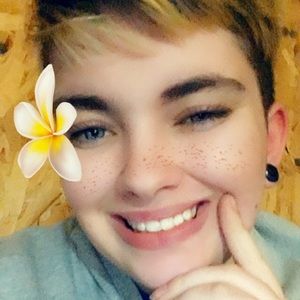 Meet your Posher, Saphire